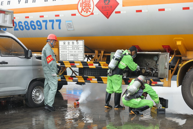 市交通运输局开展2024年道路危险货物运输突发事件应急演练(图2)