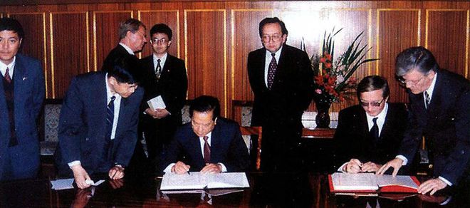 1994我购买俄潜艇后要运回国问俄方技术细节答：专利不能说(图2)