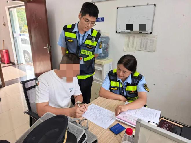 江津交通运输执法：当场查获！非法运输柴油1000升！(图3)