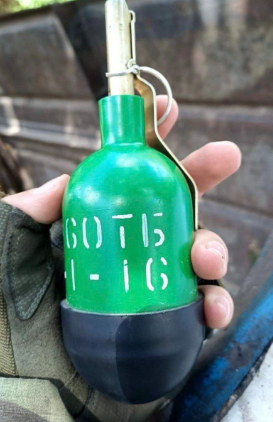 实测温压手雷威力还没鞭炮大？乌军老兵怒斥：千万别用乌克兰武器！(图6)